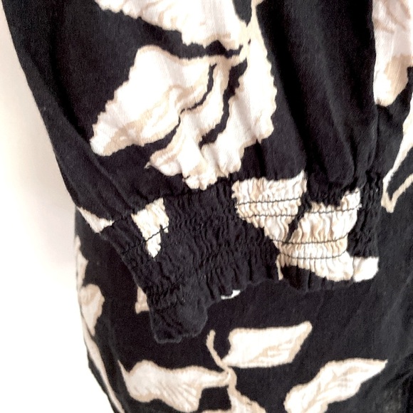 Sonoma Goods for Life 3/4 sleeve Button up Blouse. - Picture 3 of 4